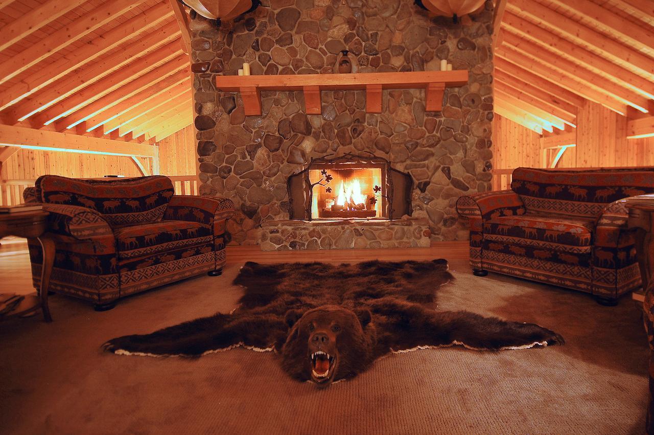 Bear Claw Lodge Kispiox Exterior photo